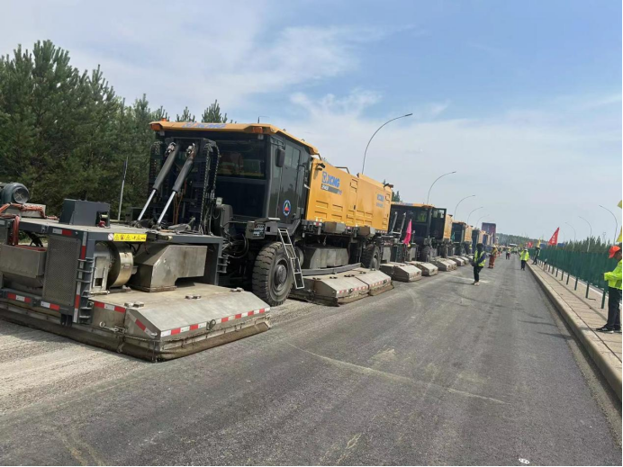 （政务信息）榆林市公路局举行公路建养新工艺观摩活动(2)(1)539.png